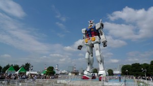 お台場に立っているアレ